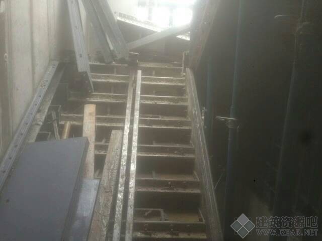 132017k3v3l53kv3lkrcf3.jpg